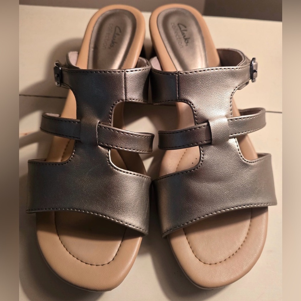Clark’s Desirae Palm Bronze Metallic Sandals Size 11 Wide